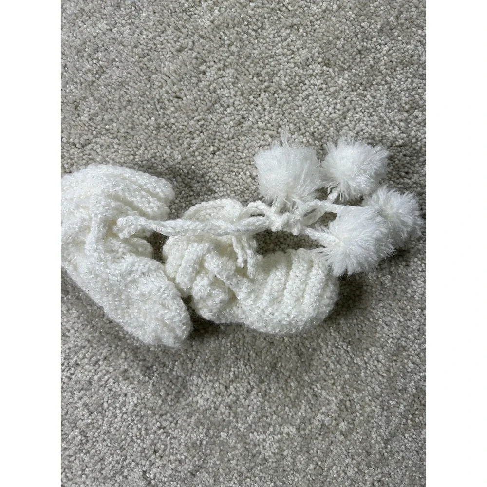 Vintage Hand Knit Baby Booties‎ White Pom Pom Soft Acrylic Infant Shoes Gift
